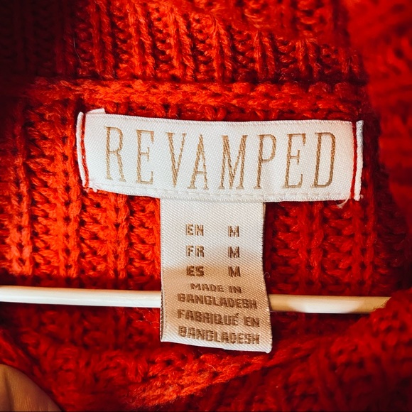 Cropped Red Knit Turtleneck - Picture 4 of 4